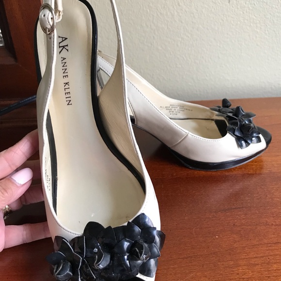 AK sling back pumps - Picture 2 of 4